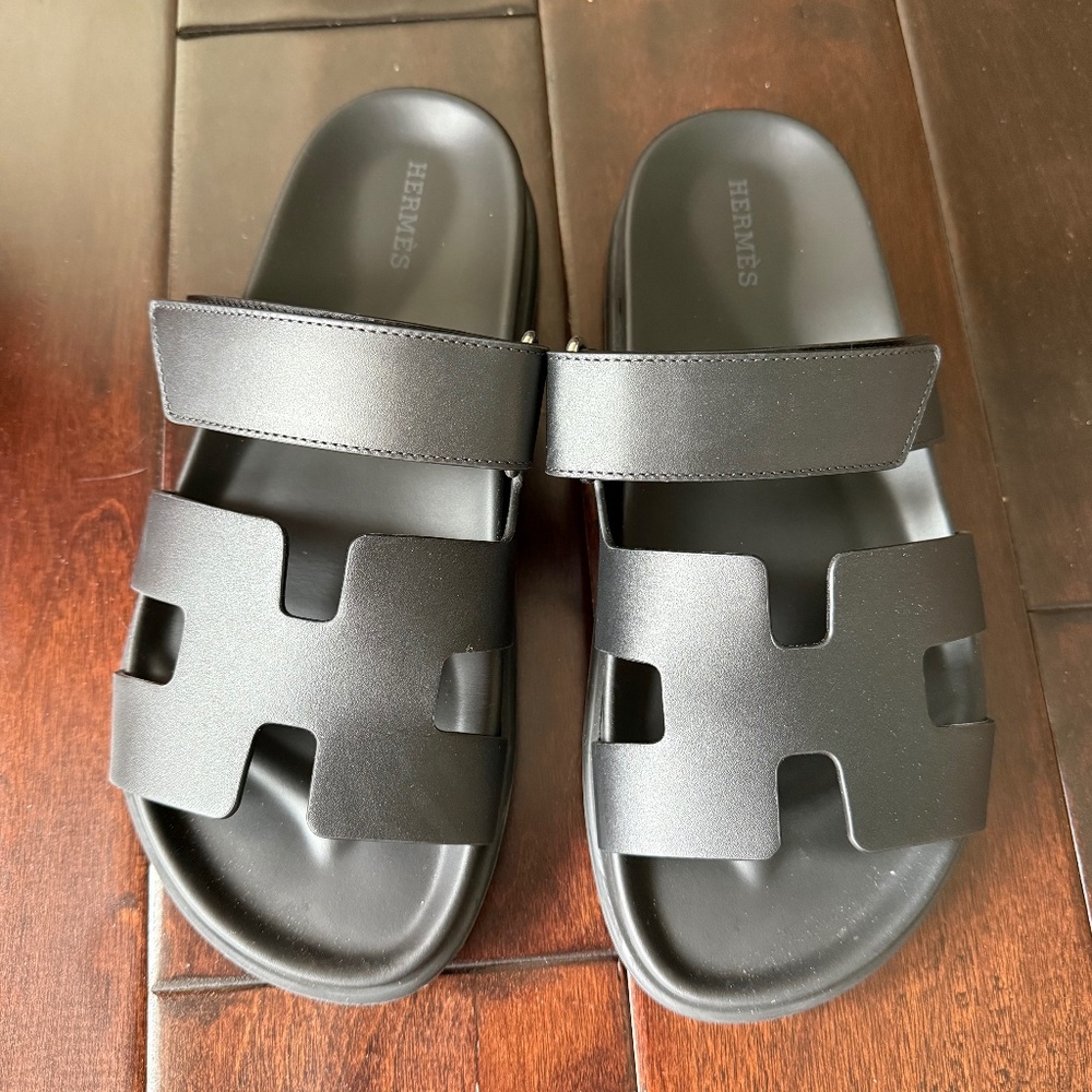 Hermes Chypre sandal black size 38